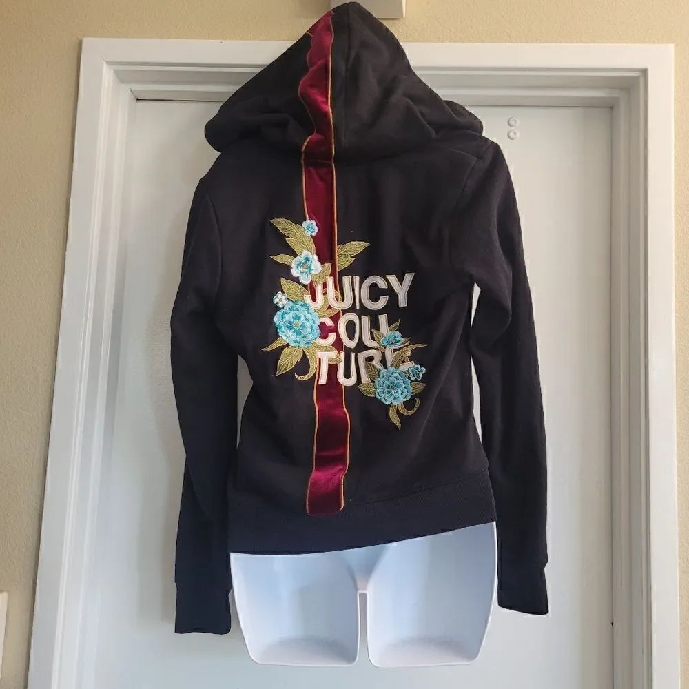 Juicy couture vintage black label jacket with embroidery and velvet